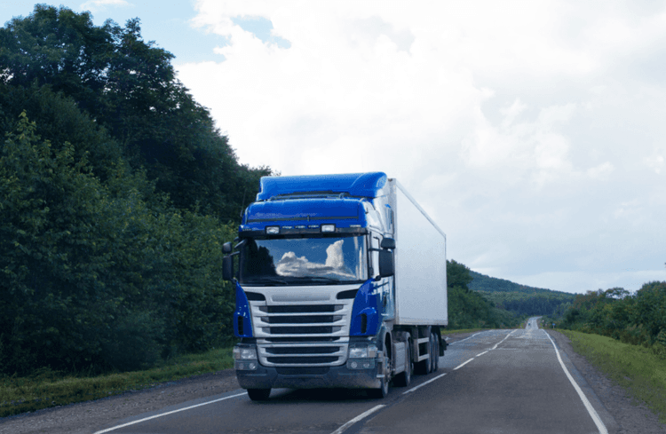 Renove sua frota com consórcio de caminhões